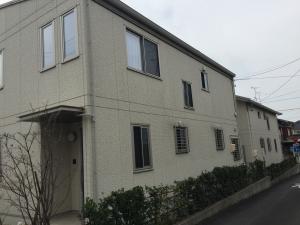 磐田市の外壁コケ洗浄　洗ってもらう前と比べて、本当にキレイになってよかったです。